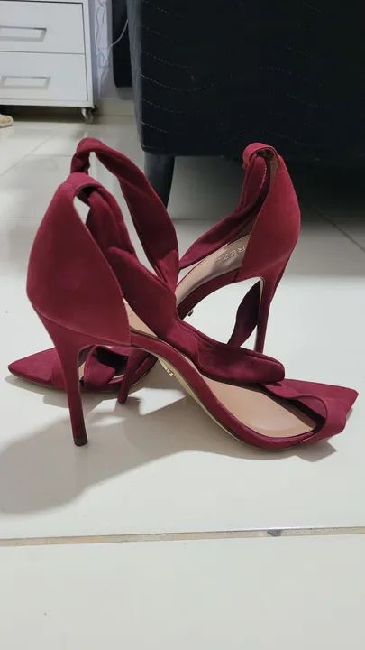 Sandália Arezzo Salto Alto Vermelho - Foto 3
