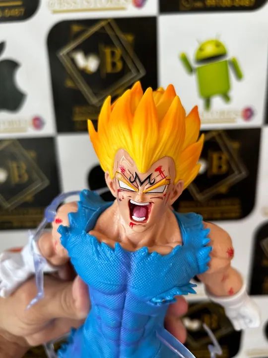 Vegeta tamanho 37cm 