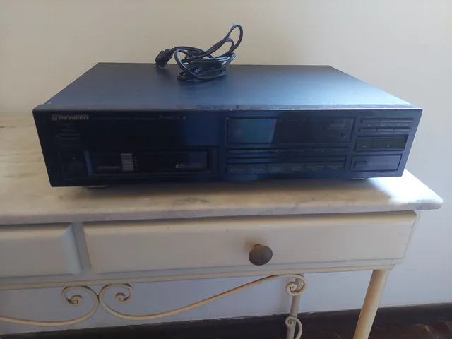 Cd player pioneer magazine pra 6 cds pra manutenção