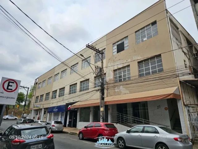 Cod. 4368 - Aluga prédio com 18 quitinetes bairro Iguaçu