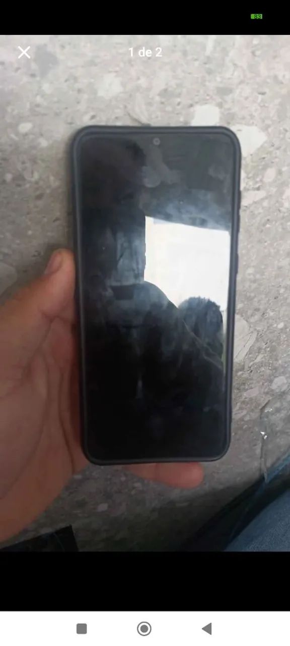 Impecável não trava não tem um trincado ou risco na tela só está sem a película - Foto 4
