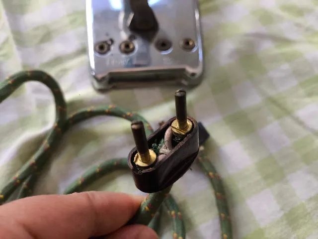 Ferro de passar antigo Bastos Viagem - Foto 4