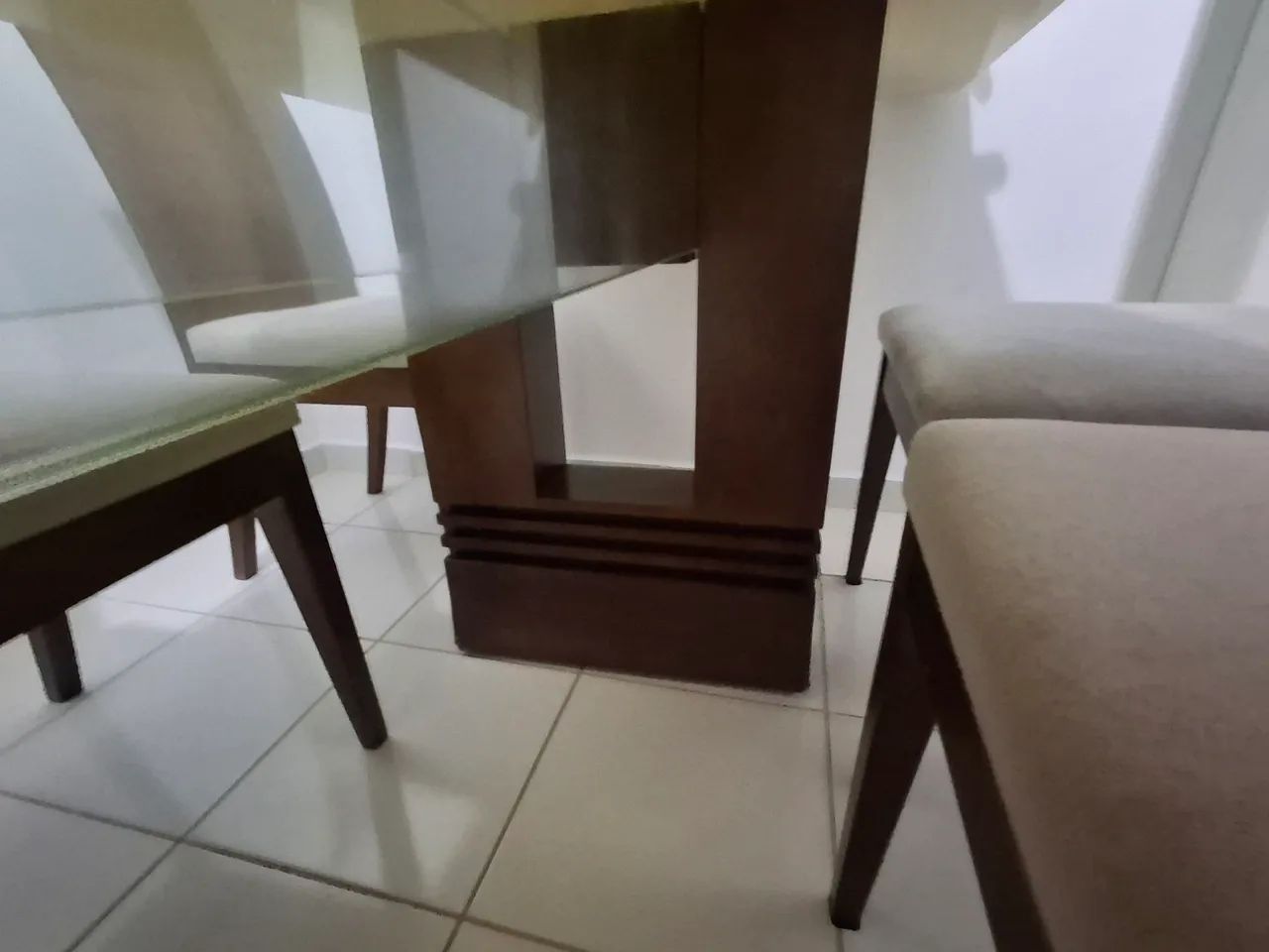 Table with 6 Chairs64232507309826123