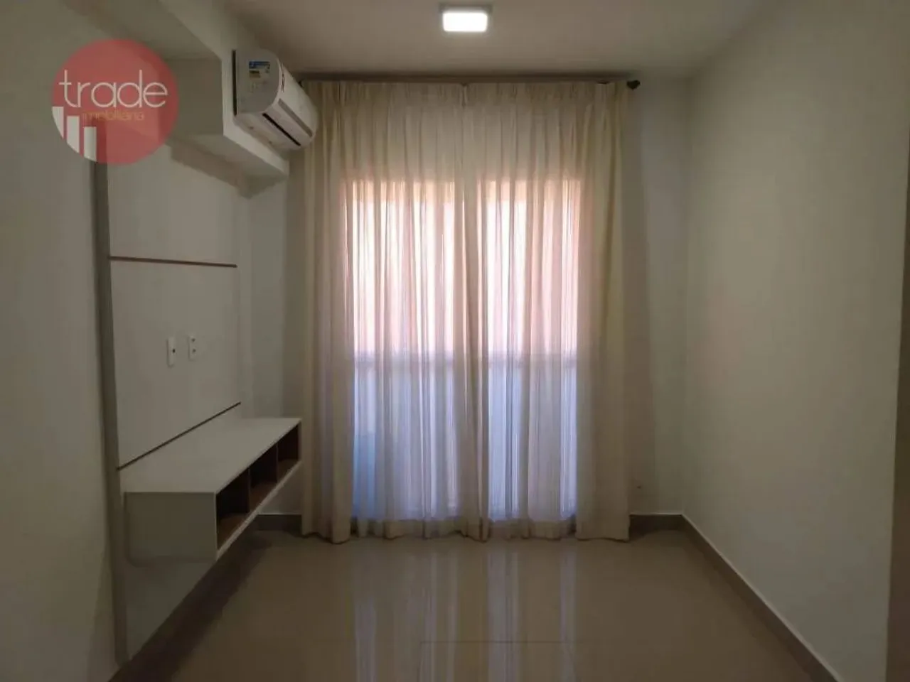 Apartamento à Venda de 02 Quartos no Bairro Riberânia em Ribeirão Preto Completo em Armári
