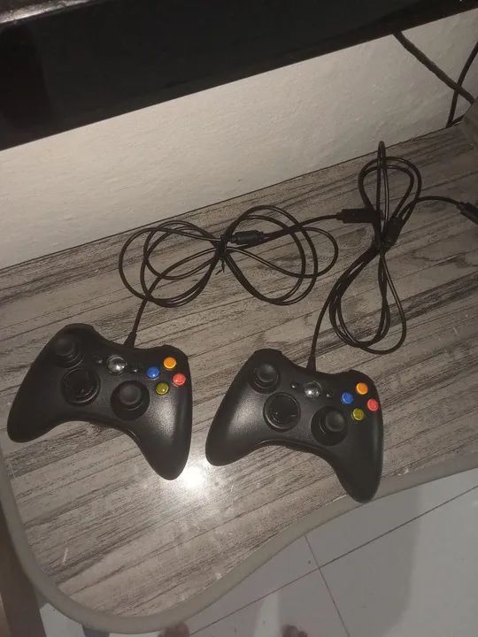 Kit dois controles de Xbox 360 e pc