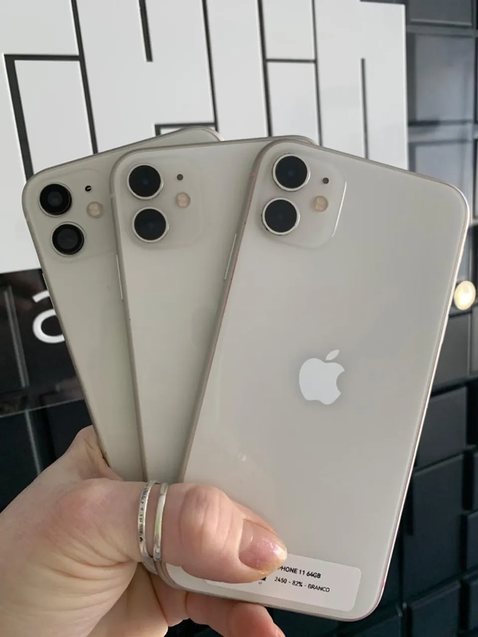 iPhone 11 com 64gb funcionando tudo APARELHOS SEMINOVOS