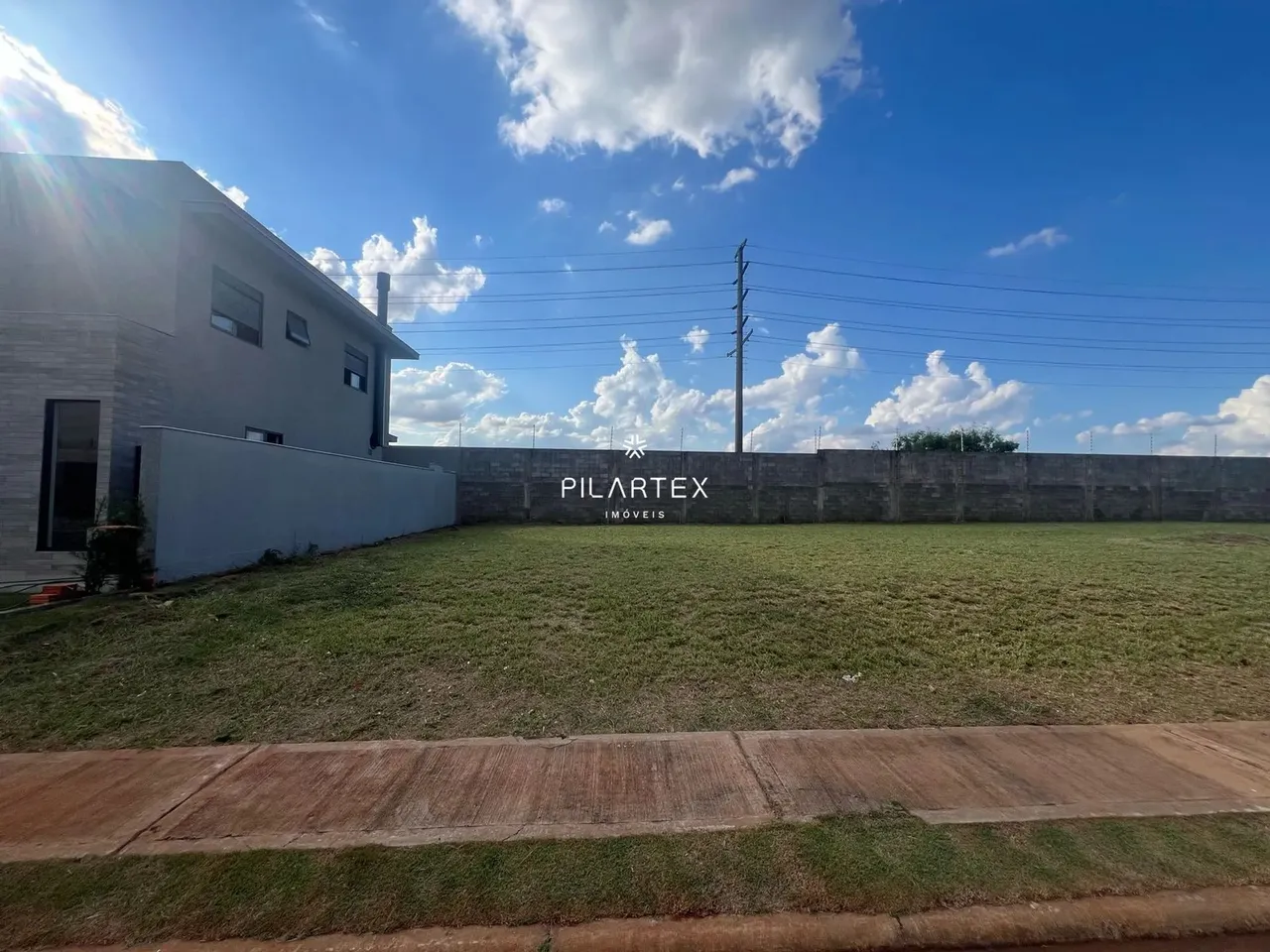 Terreno para Venda no condomínio Golden Park II, no bairro São Pedro em Londrina, PR