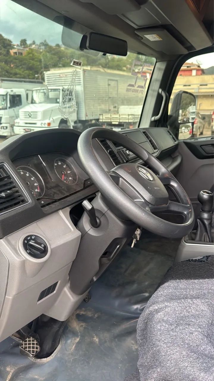 Volkswagen Express 2022 - Baú Fechado - Foto 7