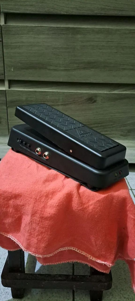 PEDAL HELLBABY BEHRINGER HB01 - Foto 2