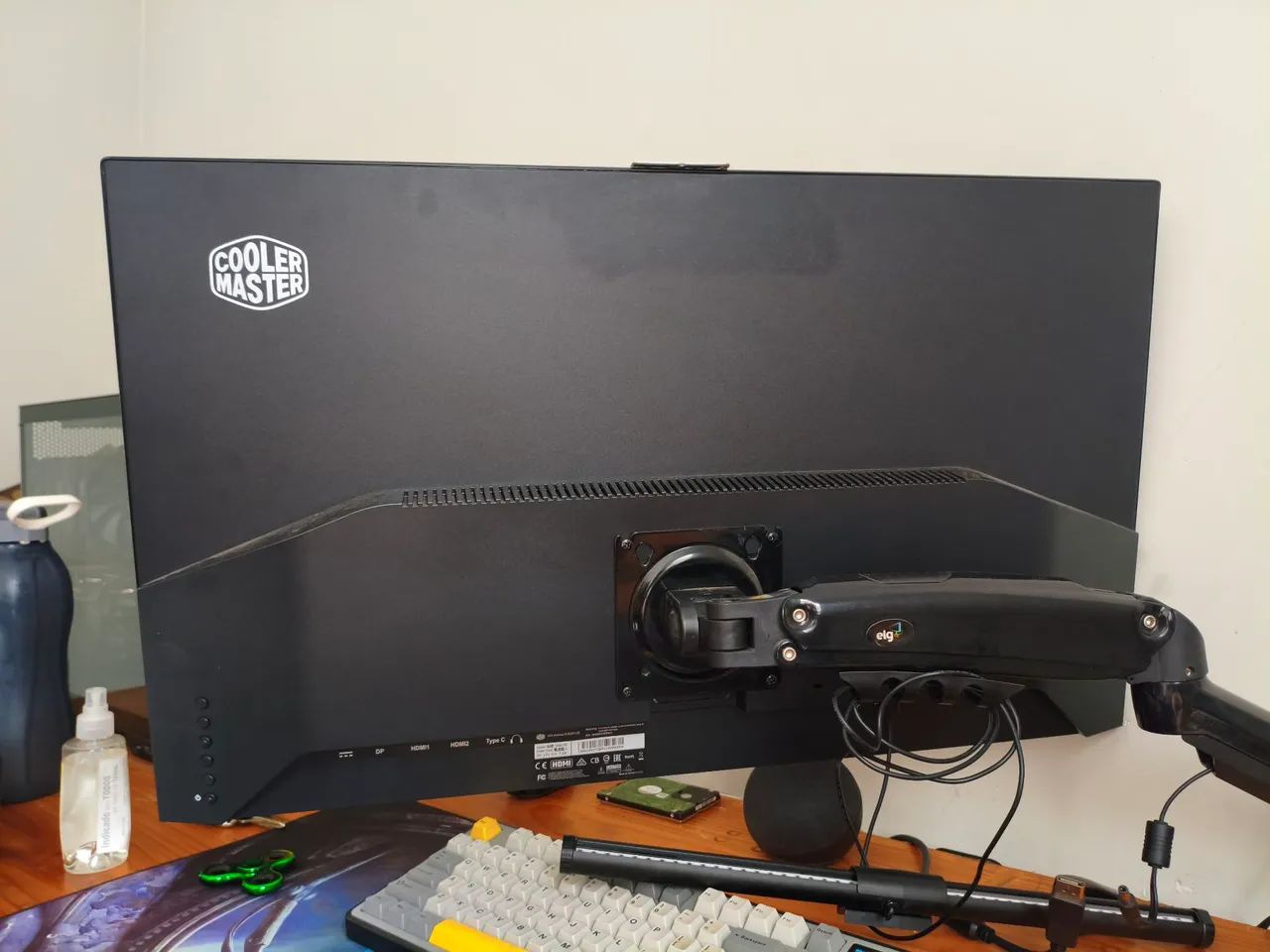 Monitor Cooler Master 32" IPS Quad HD 1440p (TROCO POR 27" QHD 1440p + volta) - Foto 2