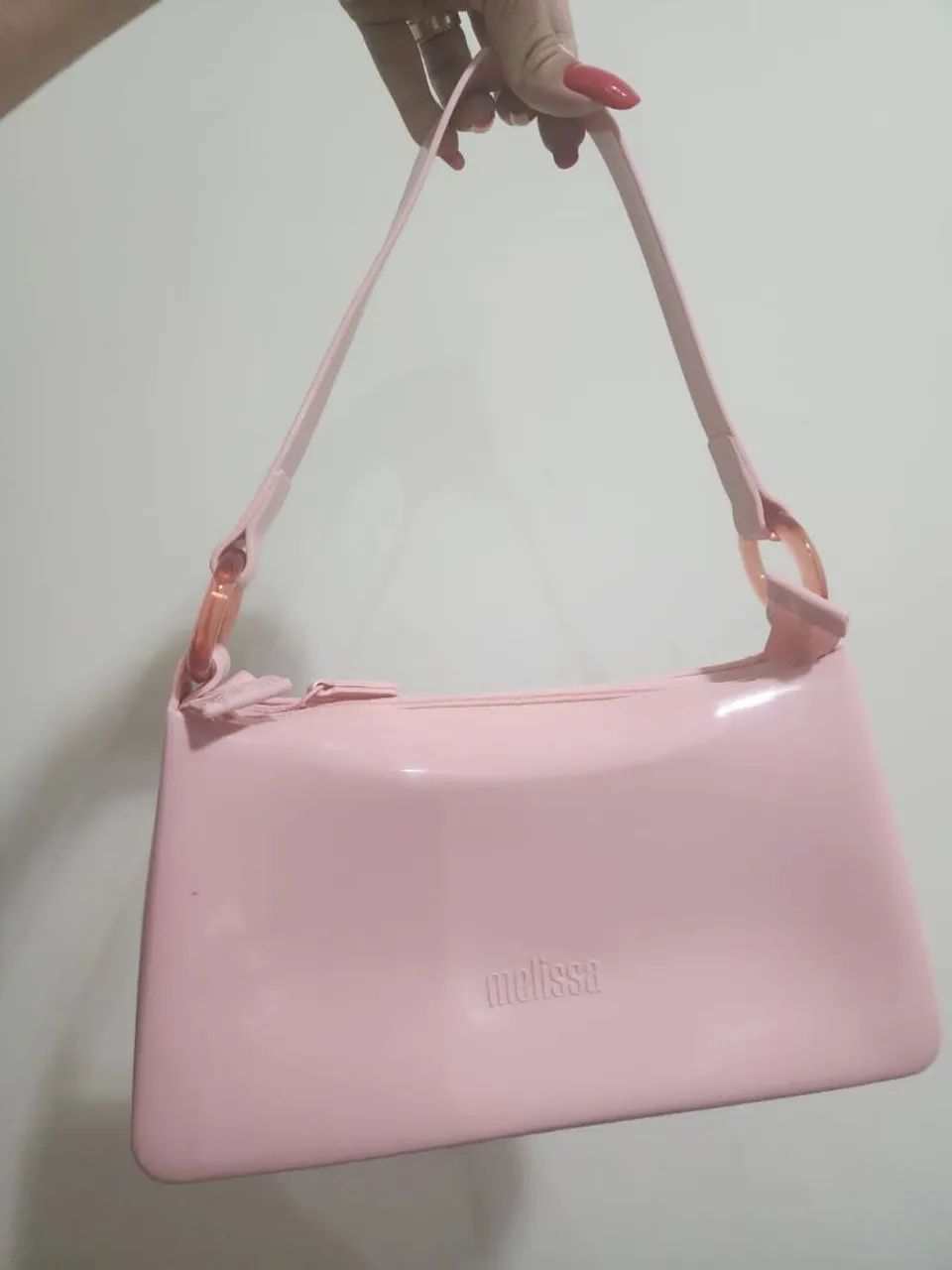 melissa hoop bag no site 289,90 e aqui 180,00 - Foto 4