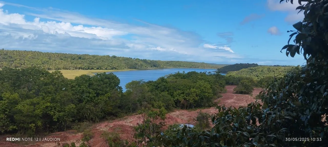 ÁREA COM LAGOA PRIVATIVA EM JEQUIÁ DA PRAIA