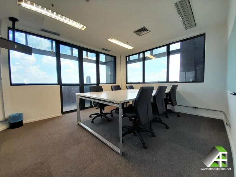 Escritório MOBILIADO (cobertura) de 366m2 disponível para LOCAÇÃO no Itaim Bibi
