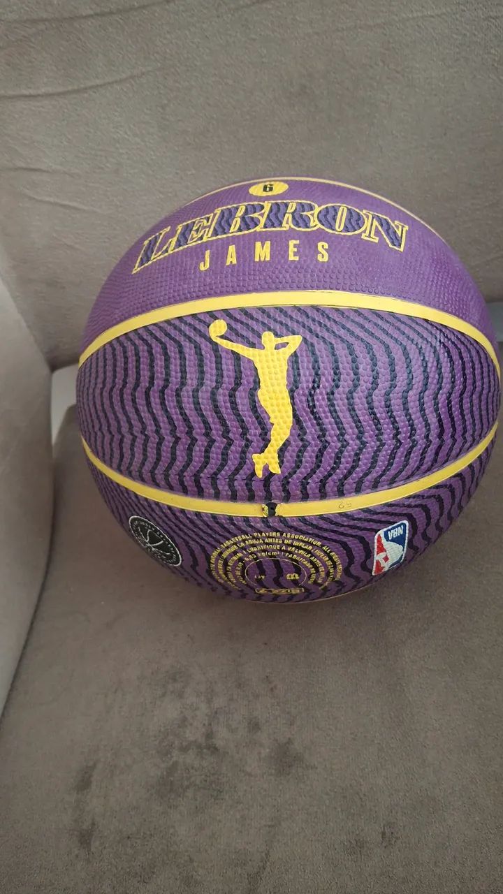 Bola de basquete LeBron James oficial  - Foto 2
