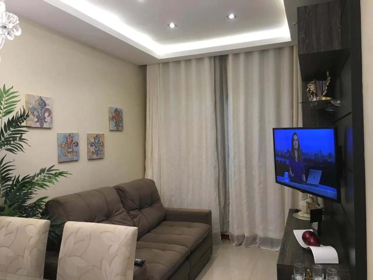 Alugo lindo apartamento mobiliado no bairro Jardim Maringá
