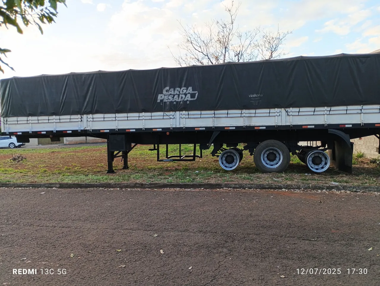 CARRETA LS 3 EIXOS GUERRA