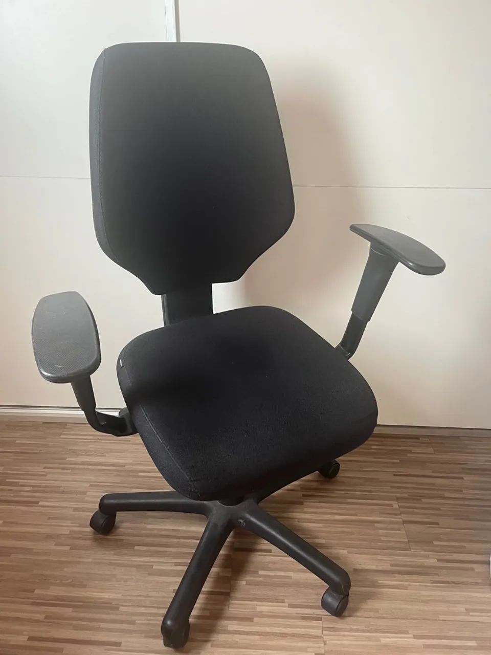 Cadeira Escritório rodinhas 