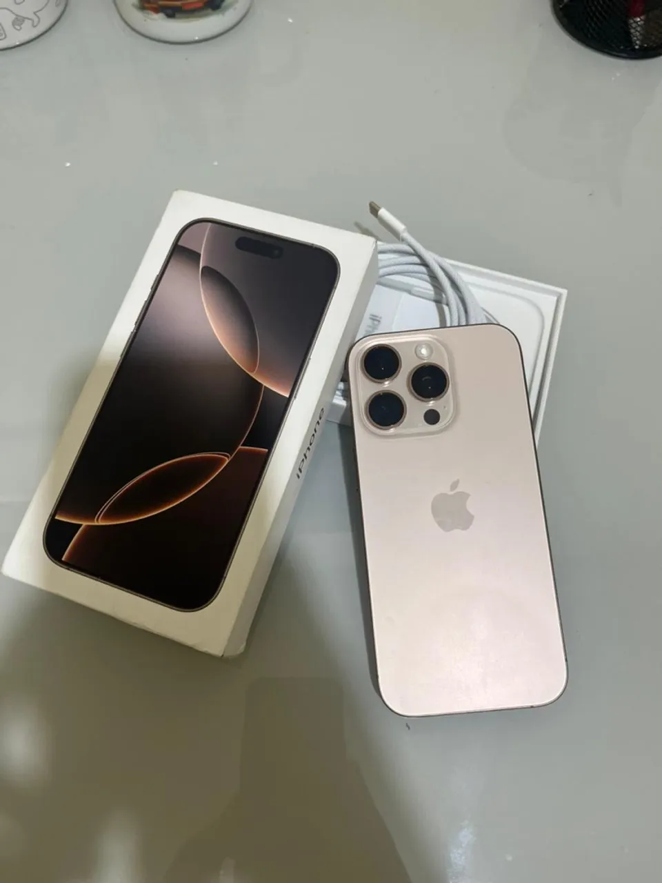 iPhone 16 pro usado 4 meses na garantia ainda