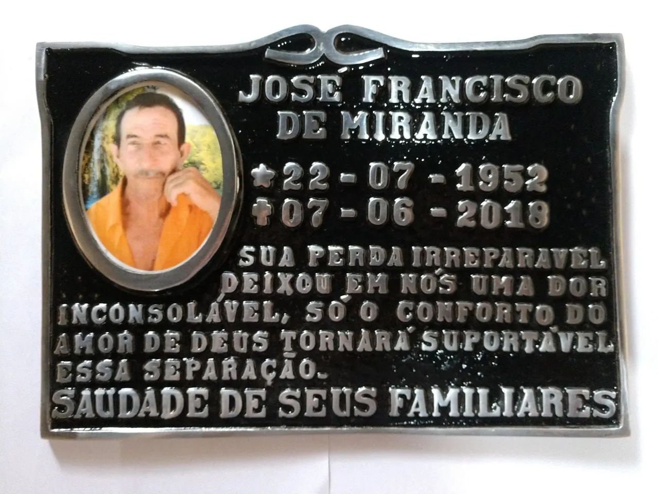 Placa para jazigo