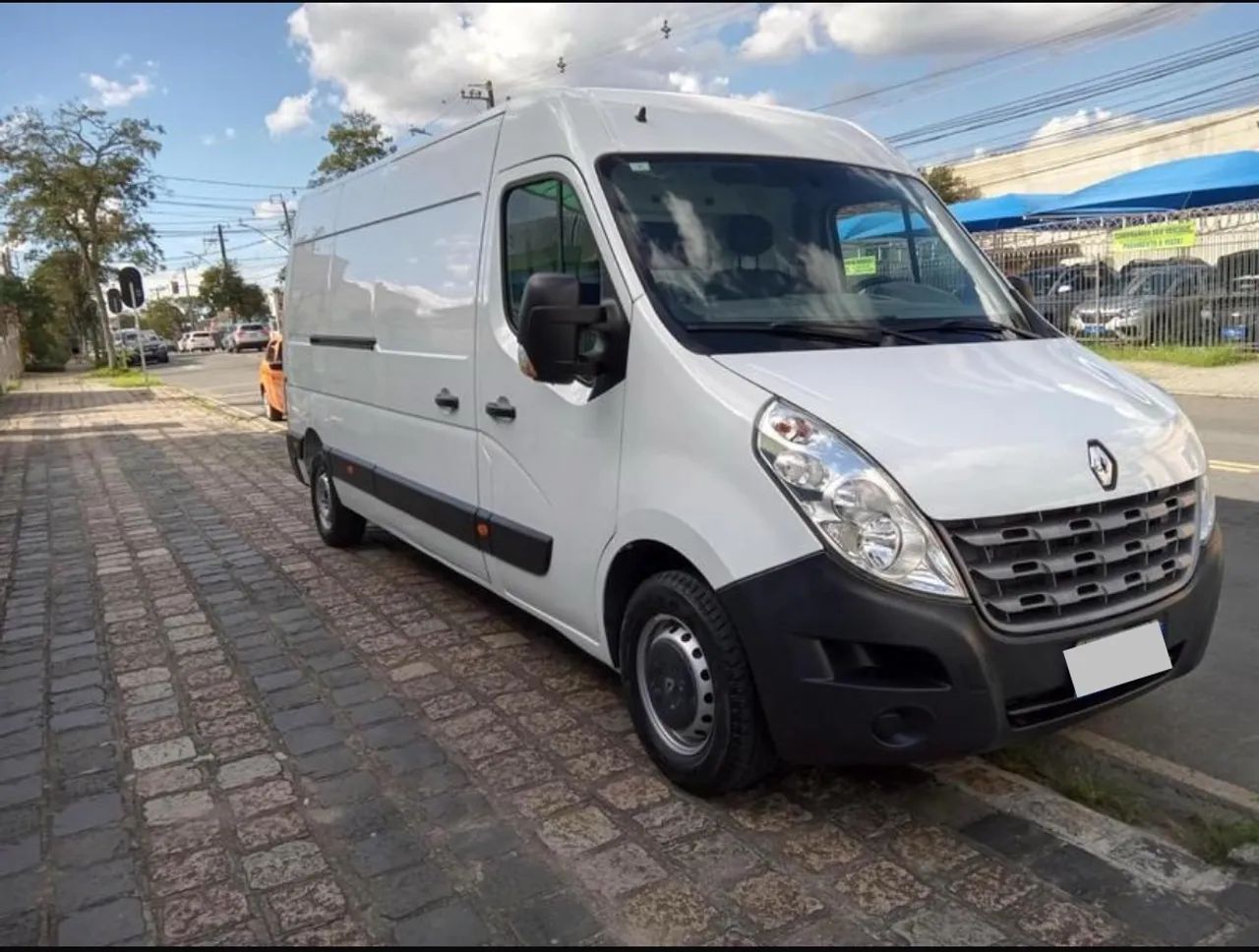 Transporte de Encomendas e Logística Rápida - Serviço Confiável!