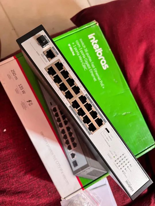 Switch Intelbras 16 Portas PoE+ Gigabit - Foto 3