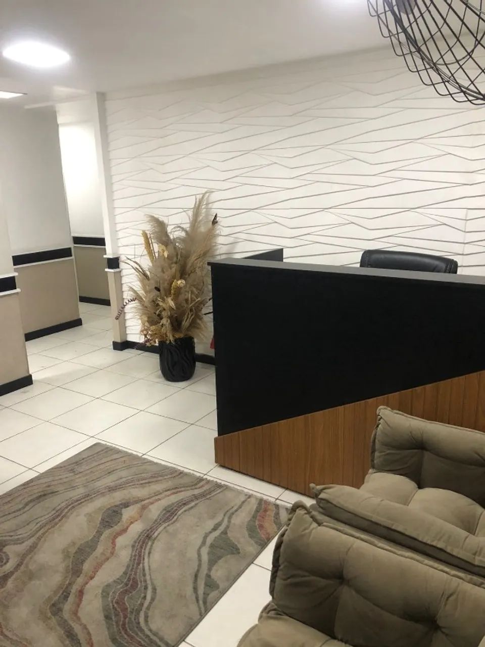 Sala comercial em Sobreloja na 25 de Agosto - Foto 2