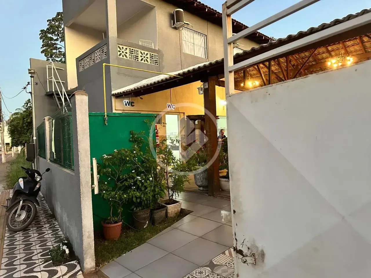 Restaurante lanchonete todo equipado com um salão maravilhosa cozinha ampla dois banheiros