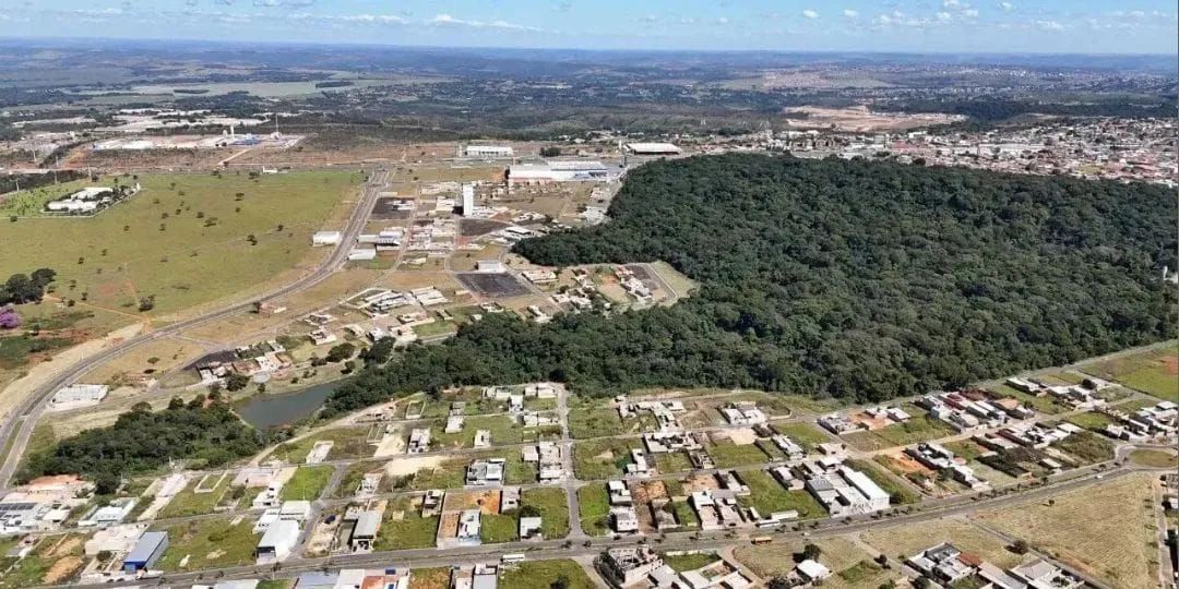 Troco ágio de lote no jardim Luxemburgo Valparaíso por carro 