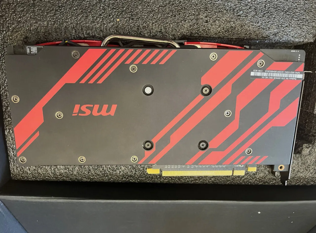 Placa de Vídeo MSI Radeon RX 570 Armor MK2 BG OC