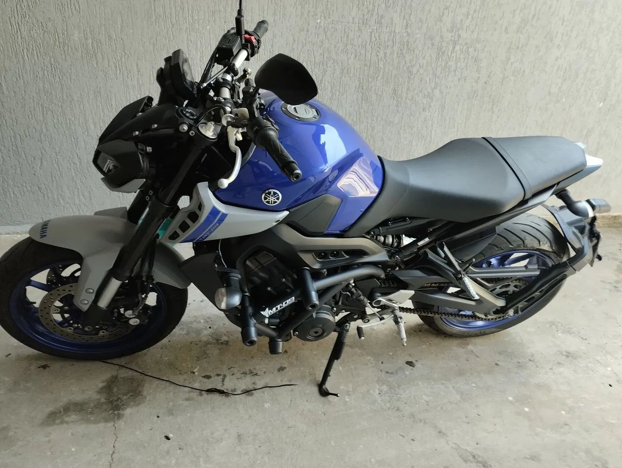 MT-09 muito bem conservada 