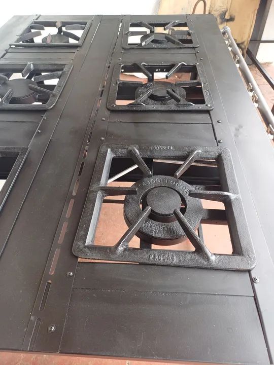 Fogão Industrial  6 Bocas,posso entregar  - Foto 6