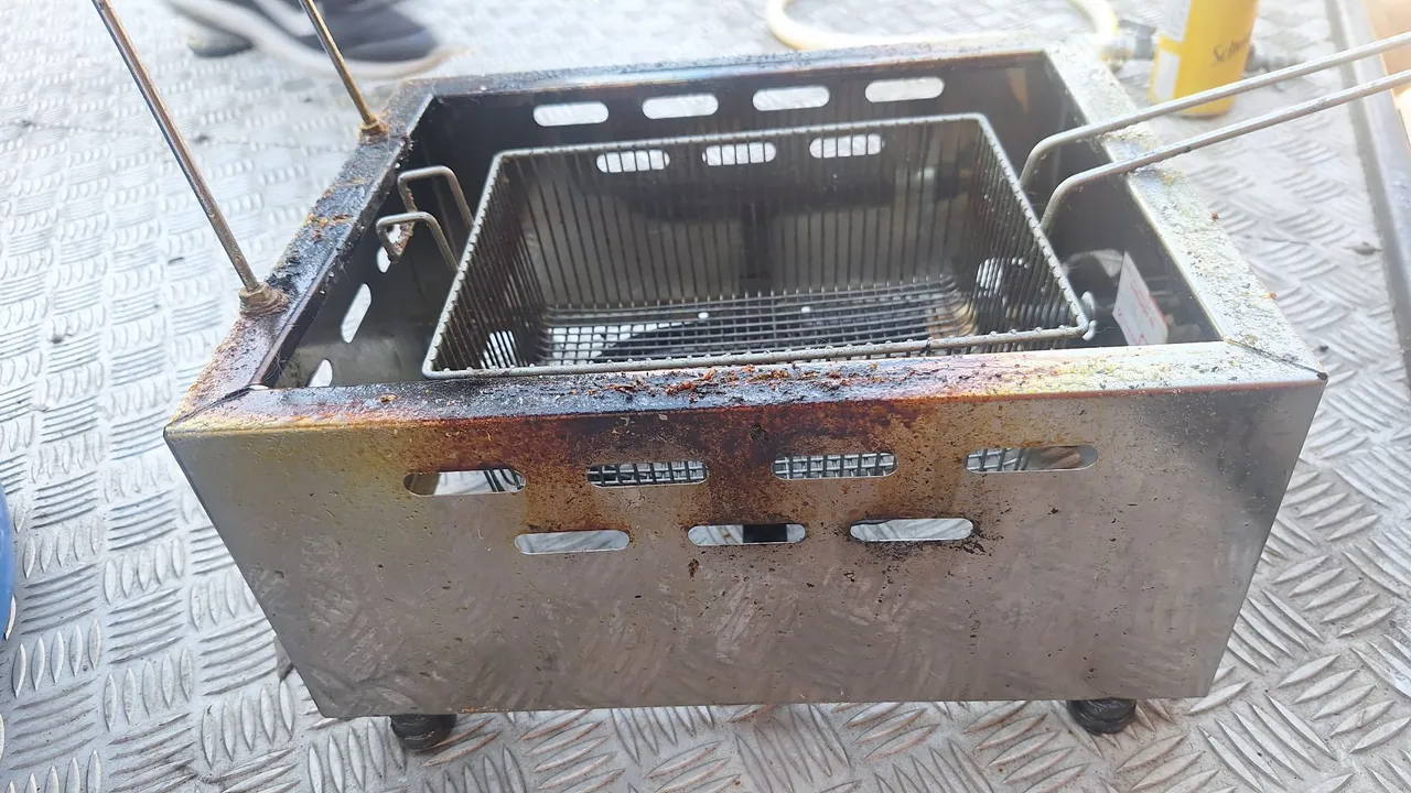 Fritadeira a Gás Industrial - Ótimo Estado