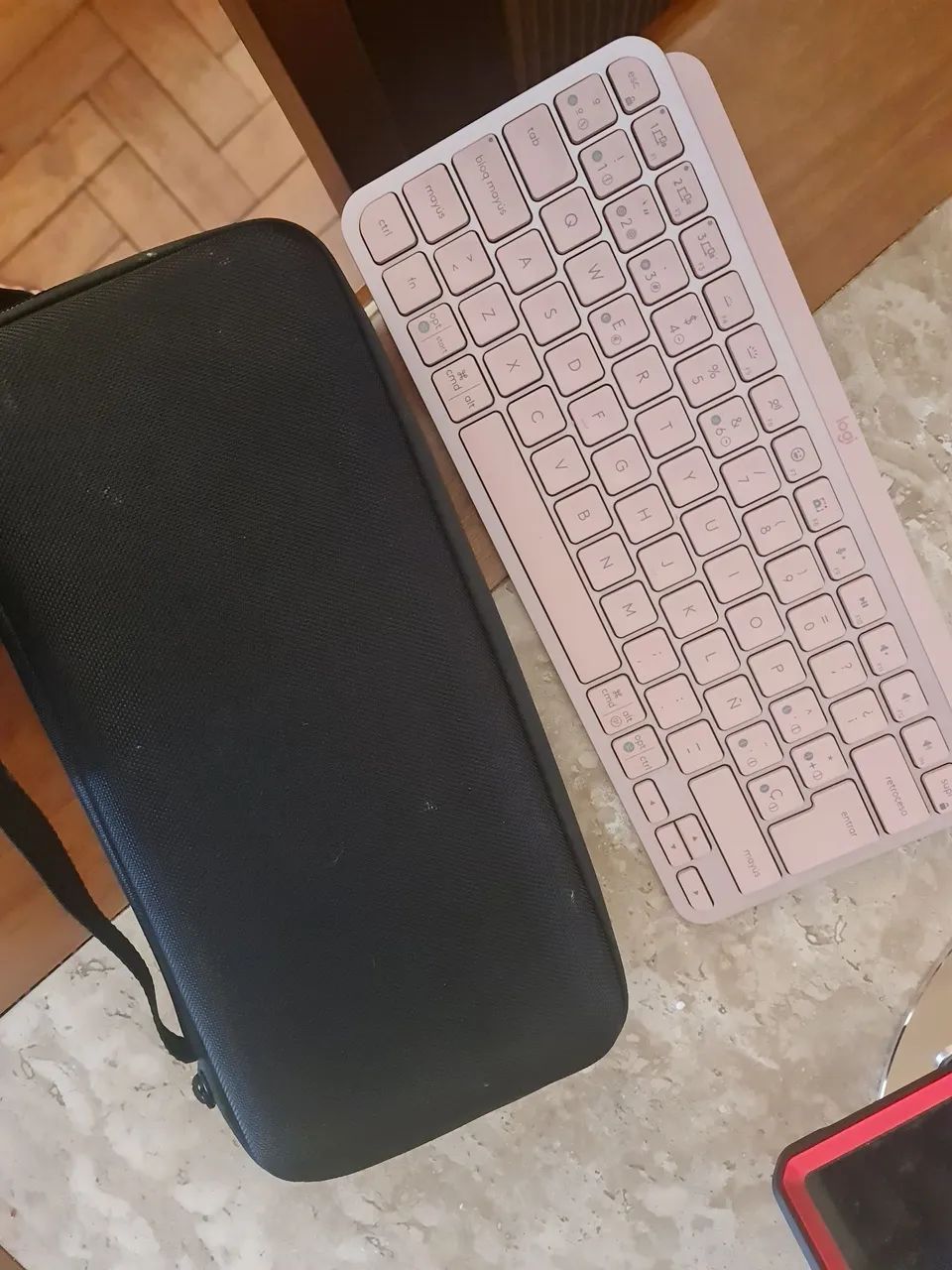 Teclado Logitech sem fio rosa mini mx Ñ PEÇA DESCONTO/TROCA - Foto 3