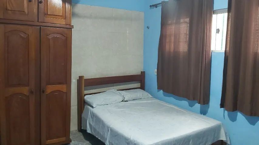 Casa simples, mobiliada e ampla - Foto 7