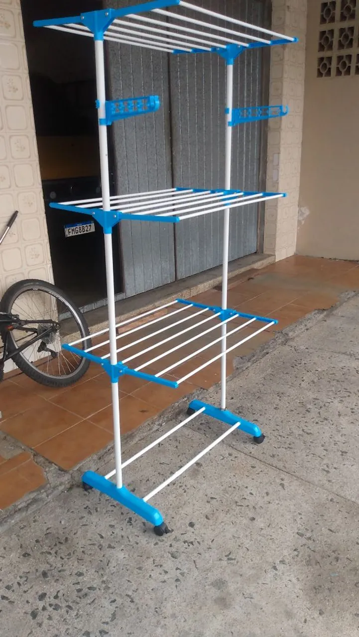Varal de Chão Vertical com Abas