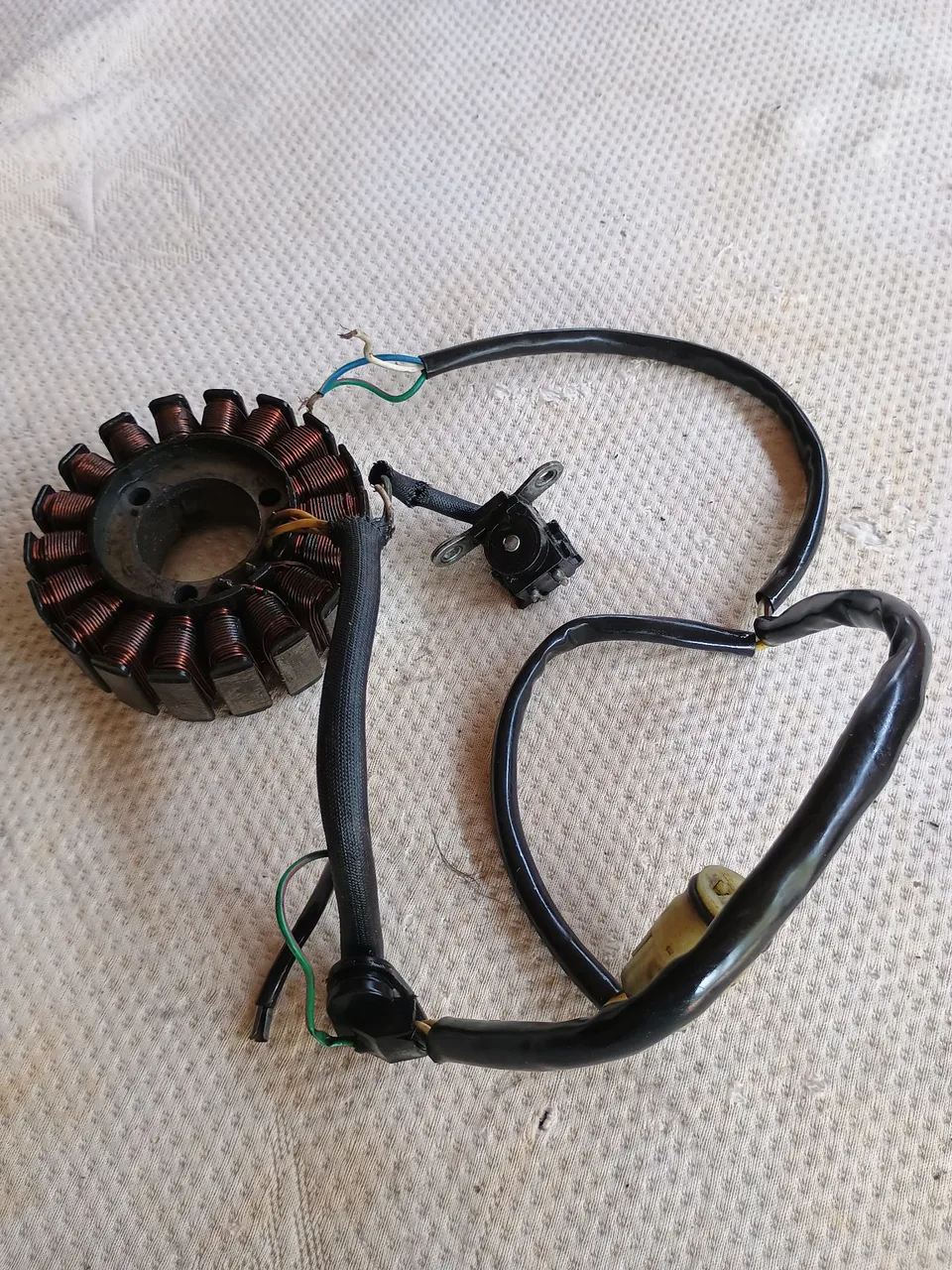 Estator e Sensor de Ignição - Peças de Moto