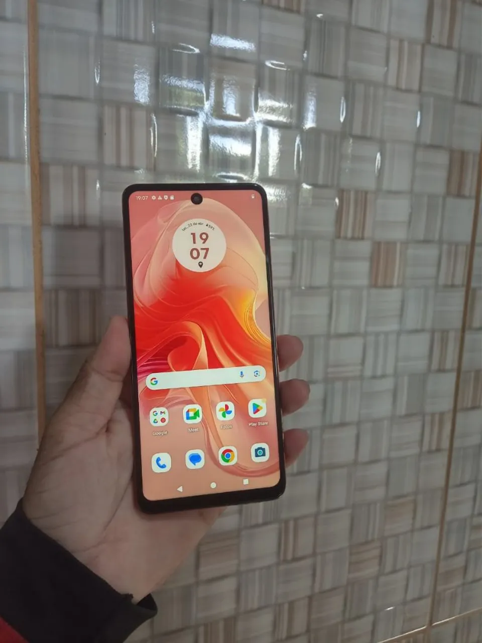 V/este Moto G04S semi novo