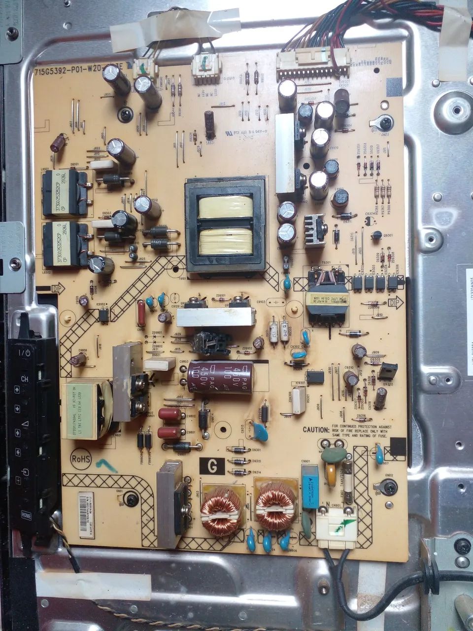 Tv Sony bravia pra usar pecas, tela ruim - Foto 3