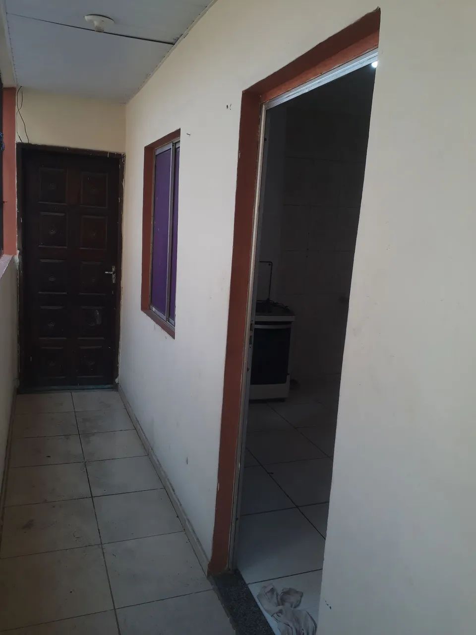 Quarto com varanda Boa  localização - Foto 2