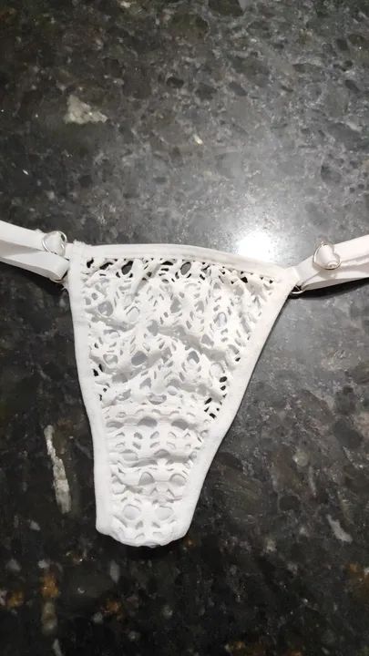 Calcinha de renda branca