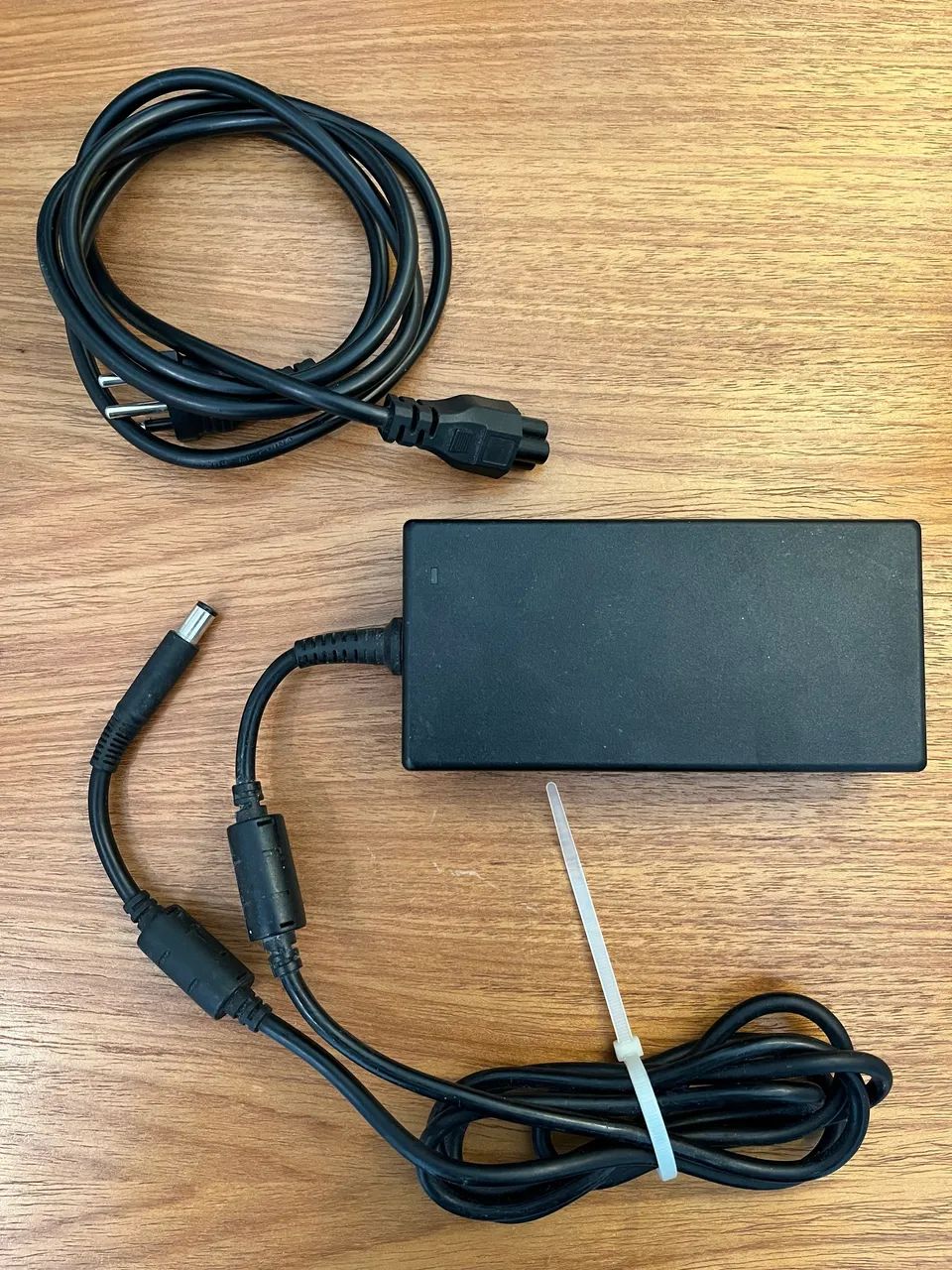 Dock Station Dell WD19 - Foto 2