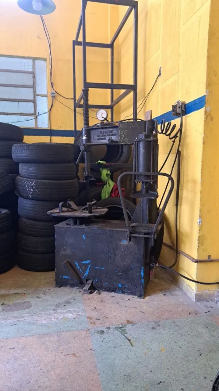 Desmontadora de Pneus64842066135041120