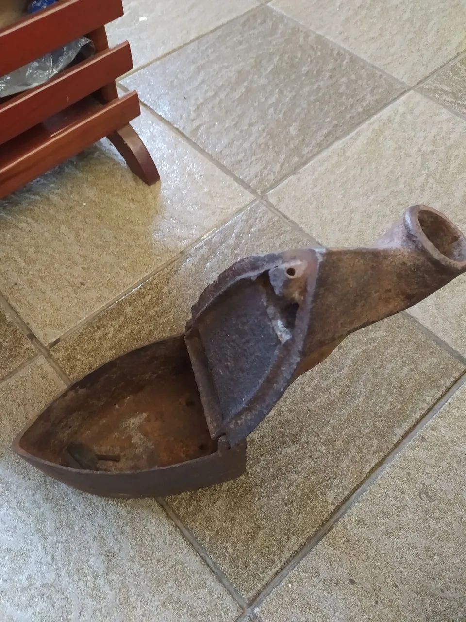 Ferro de Passar Antigo - Colecionador - Foto 3