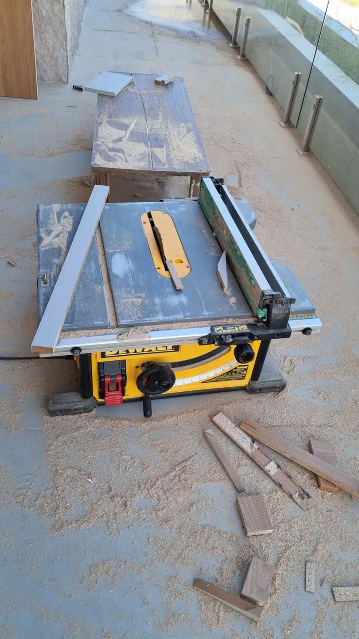 Dewalt Bench Saw