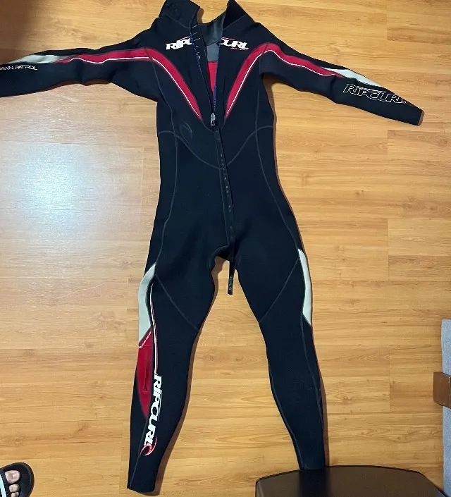 roupa de borracha rip curl tamanho M