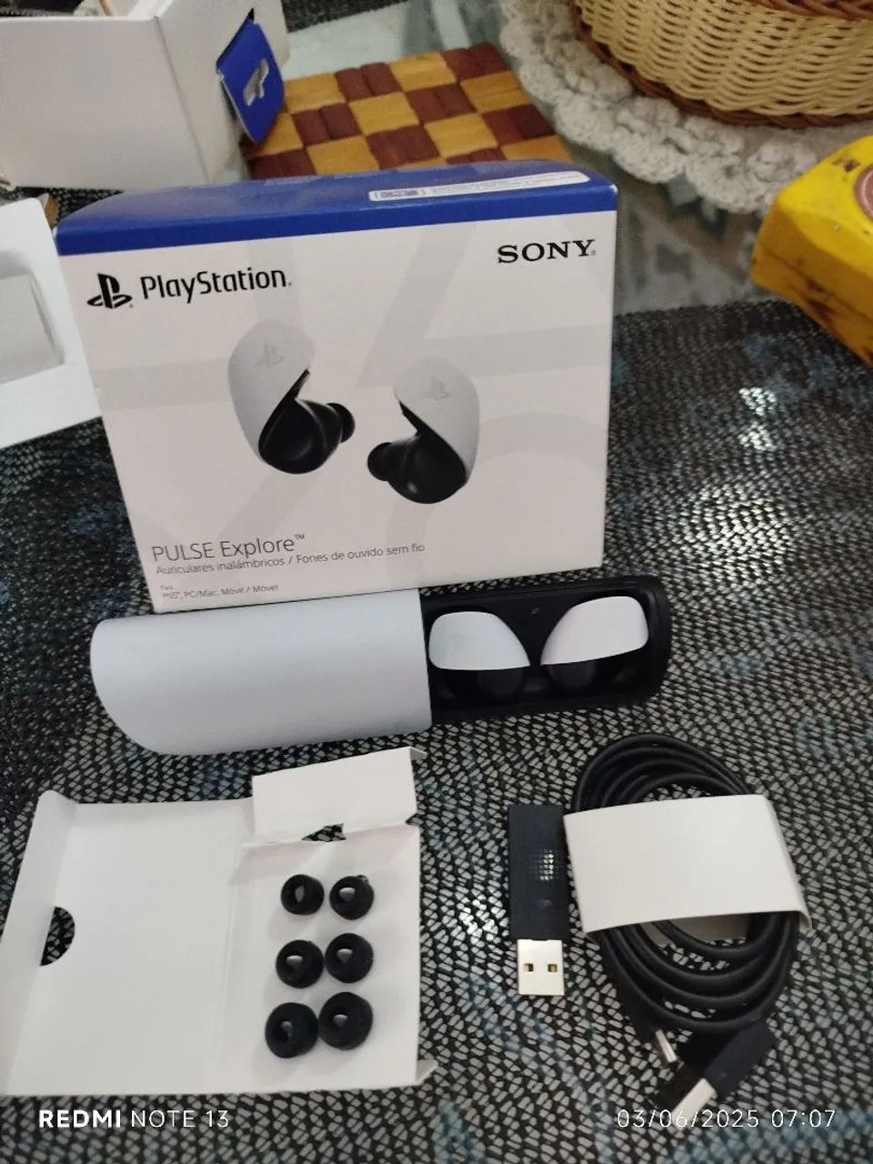 Fone de ouvido PlayStation PULSE Explore - Novo
