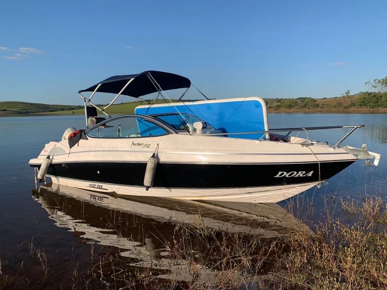 Lancha Foker 240/2011 motor 200hp Enverrud  - Foto 3