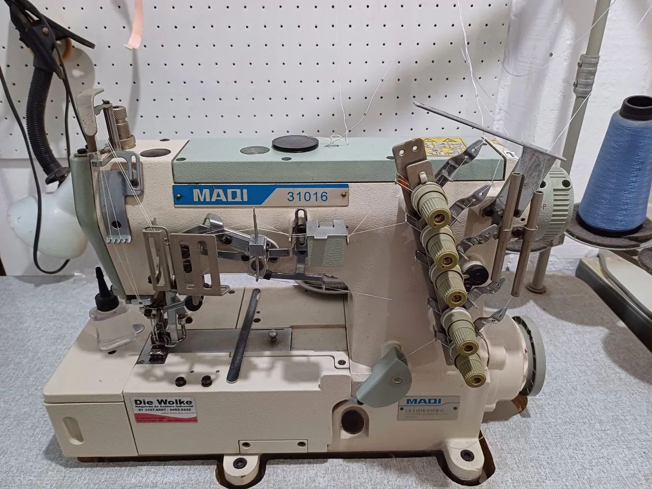 Galoneira e  Overlock  - Foto 2