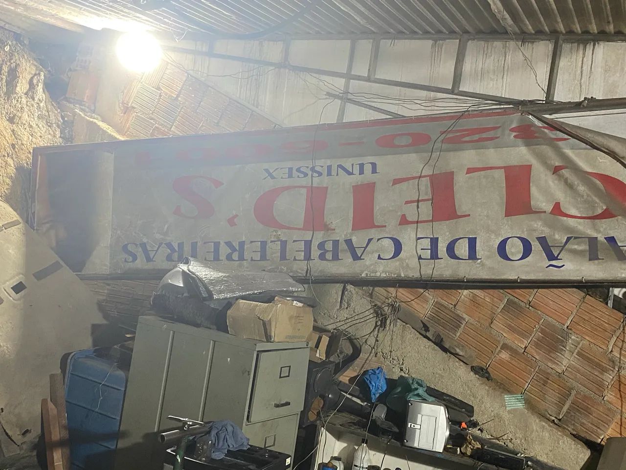 Letreiro 64595710856706120