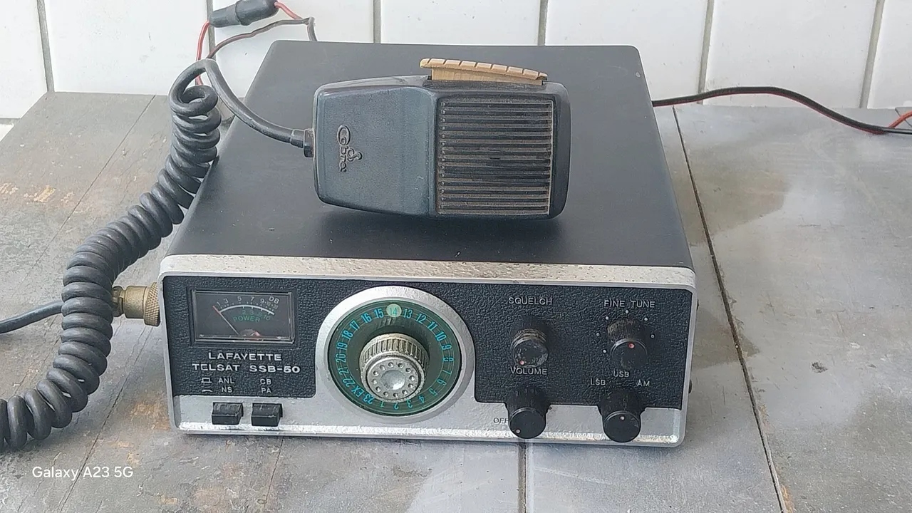 Rádio Transmissor Lafayette Telsat SSB-50